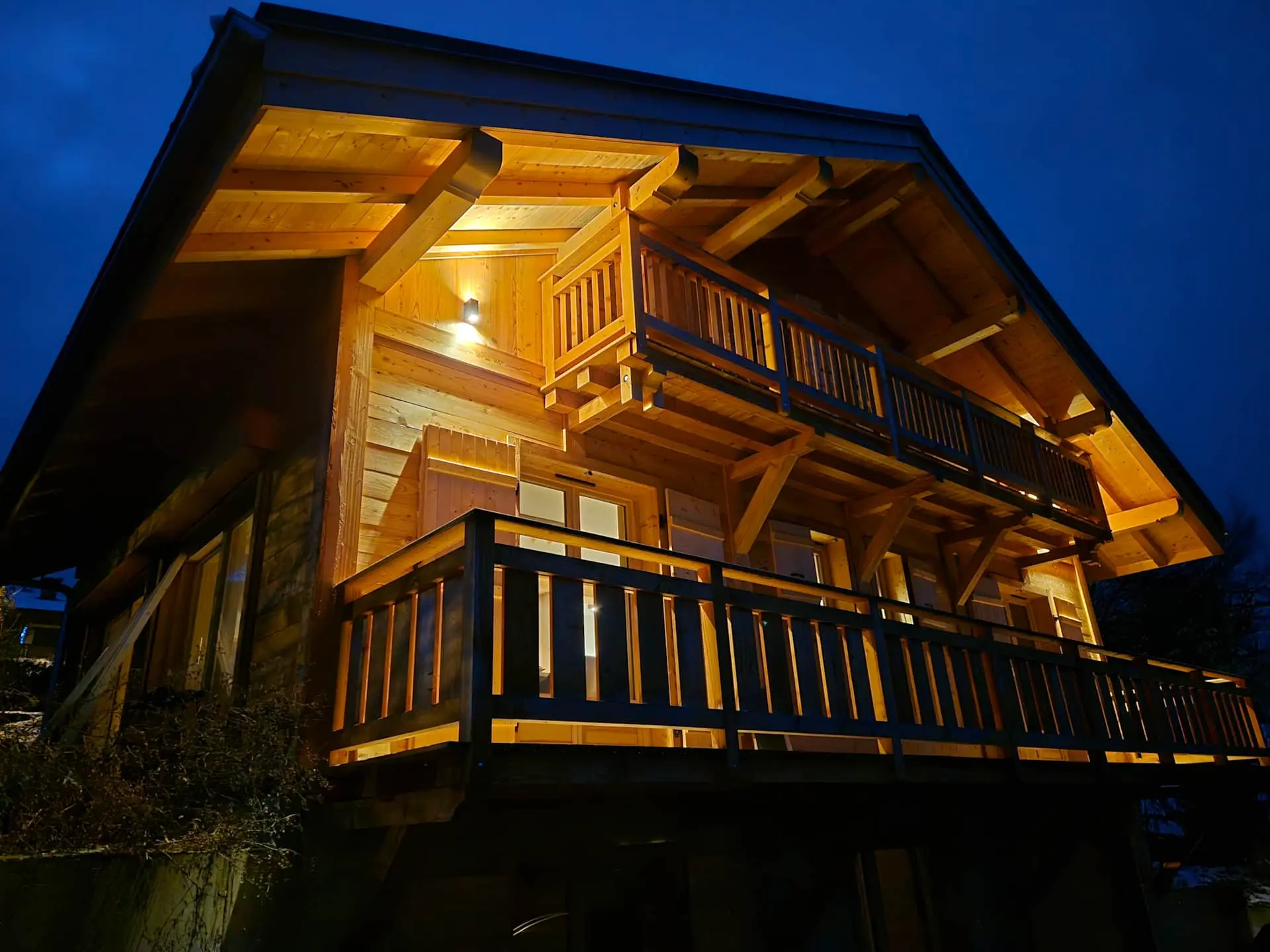 Chalet avec balcon et terrasse
